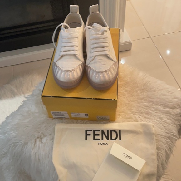Fendi Sneakers - Picture 2 of 12